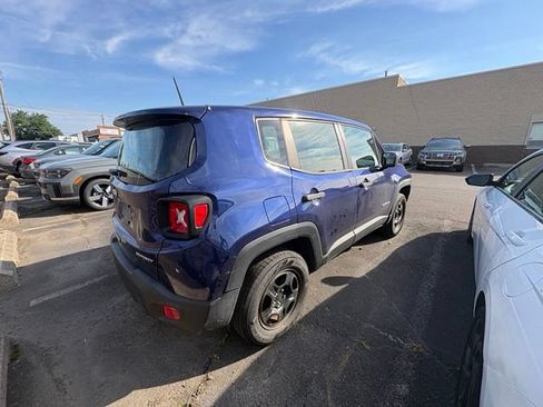 Used 2018 Jeep Renegade Sport w/ Power & Air Group AWD/4WD image 8