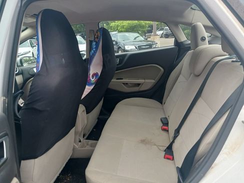 Used 2016 Ford Fiesta SE FWD image 10