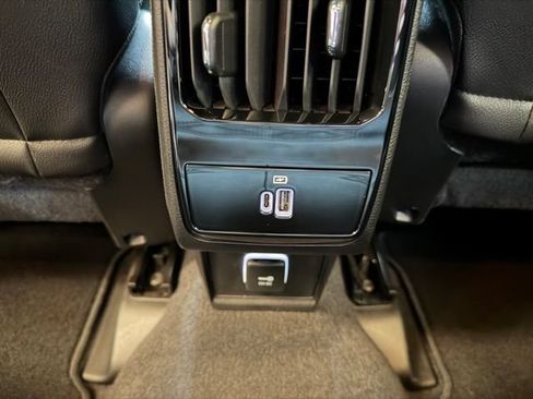 Certified 2024 Jeep Compass Limited w/ Elite Group AWD/4WD image 23