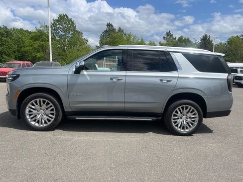 Used 2025 Chevrolet Tahoe Premier w/ Sun And Tow Package image 4