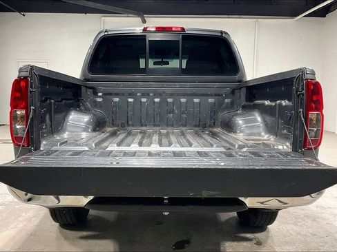 Used 2017 Nissan Frontier SV image 35