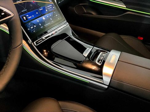 New 2026 Mercedes-Benz CLE 300 4MATIC Cabriolet image 11