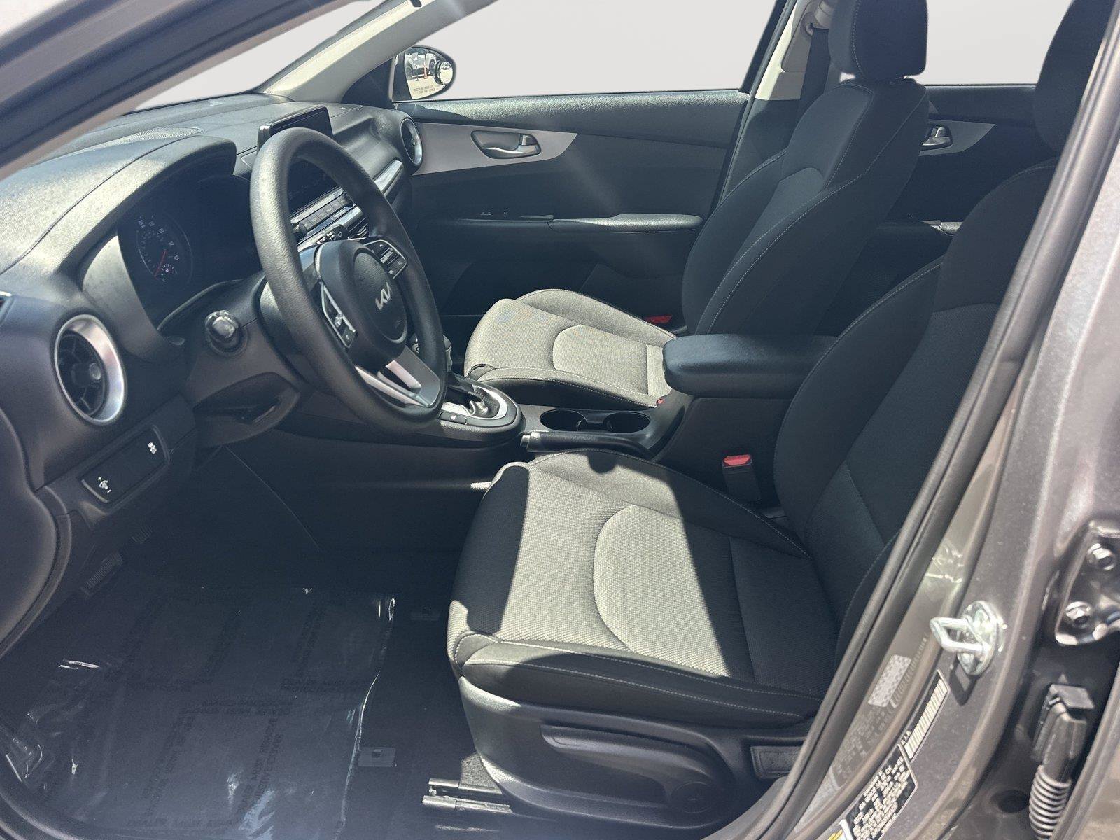 Used 2023 Kia Forte LXS FWD image 7