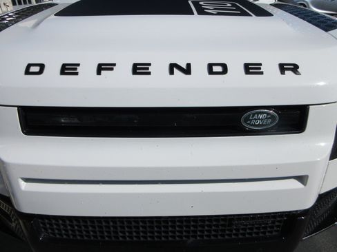 Used 2023 Land Rover Defender 110 X-Dynamic SE AWD/4WD image 15