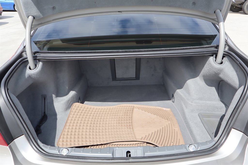 Used 2013 BMW 750i RWD image 50