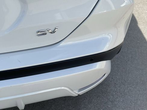 Used 2023 Nissan Kicks SV image 6