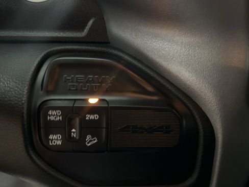 Used 2024 RAM 2500 Big Horn w/ Off Road Package AWD/4WD image 19