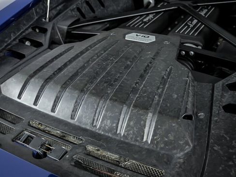 Used 2015 Lamborghini Huracan LP 610-4 AWD/4WD image 16
