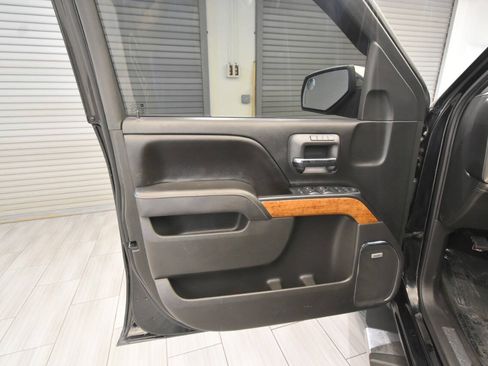 Used 2017 Chevrolet Silverado 1500 High Country AWD/4WD image 19