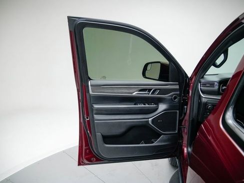 Used 2022 Jeep Wagoneer Series II image 14