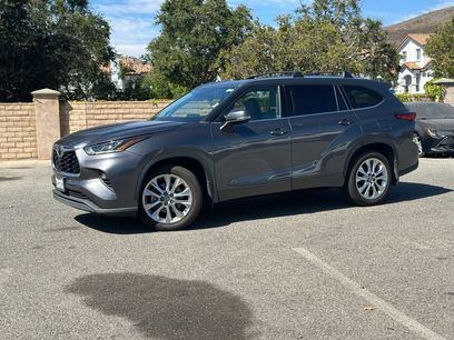 Used 2021 Toyota Highlander Limited