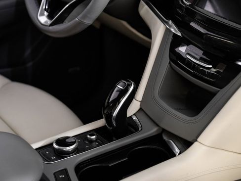 Used 2020 Cadillac XT6 Premium Luxury FWD image 23