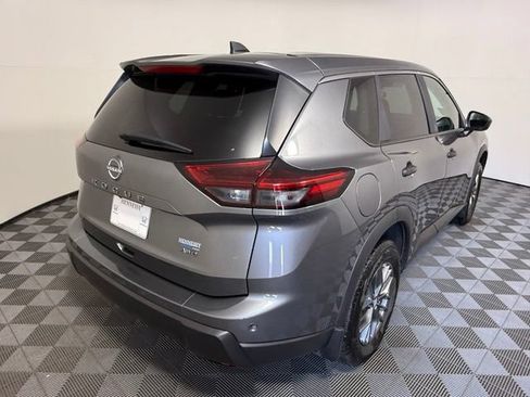 Used 2025 Nissan Rogue S AWD/4WD image 6