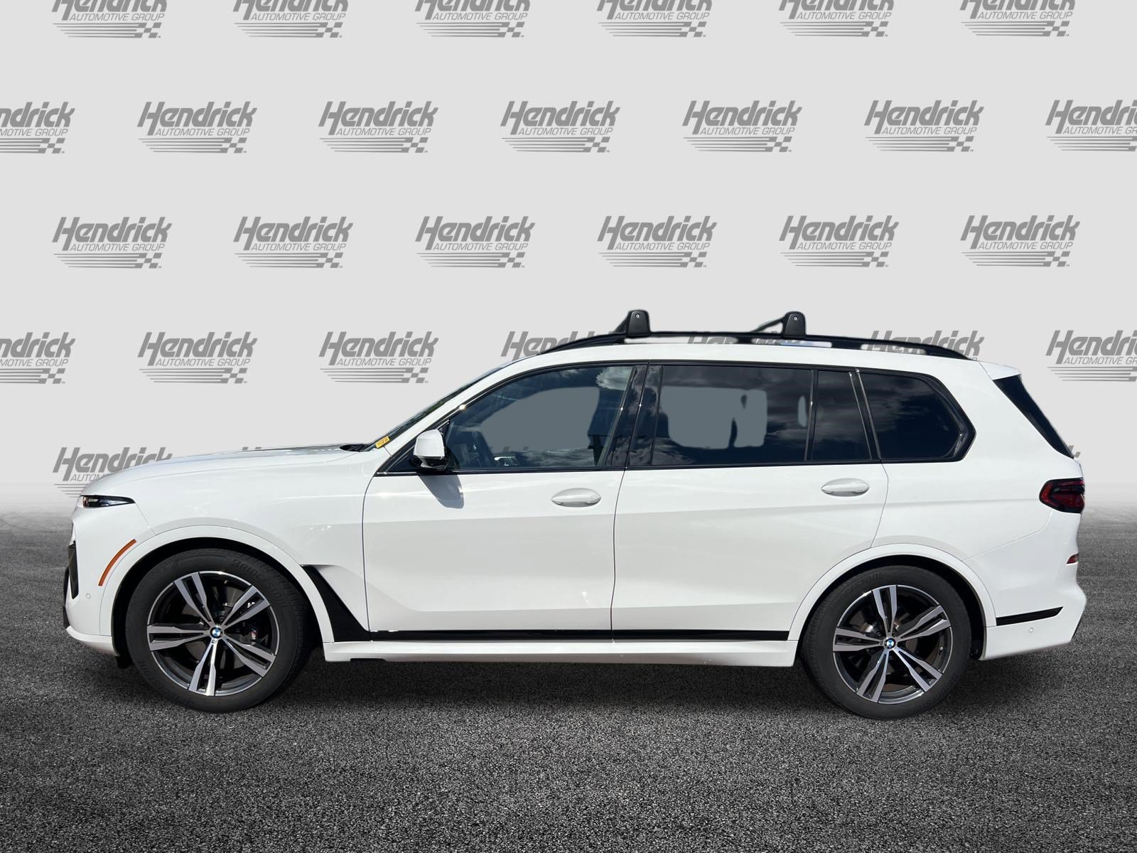 Certified 2025 BMW X7 xDrive40i AWD/4WD image 7