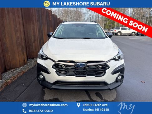 Used 2024 Subaru Crosstrek 2.5i Limited w/ Crosstrek Mirror Package image 2