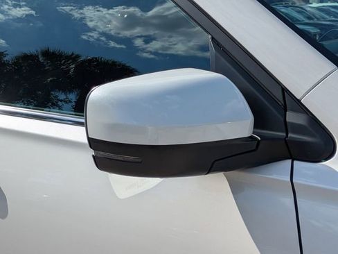 Used 2024 Honda Pilot Elite image 12