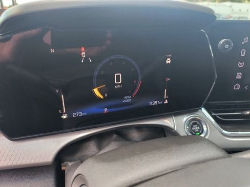 Used 2024 Chevrolet Trax LT w/ Driver Confidence Package FWD image 7