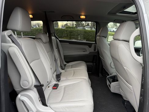 Used 2019 Honda Odyssey EX-L image 22