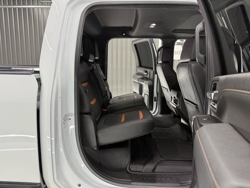 Used 2022 GMC Sierra 2500 AT4 w/ AT4 Premium Plus Package AWD/4WD image 31