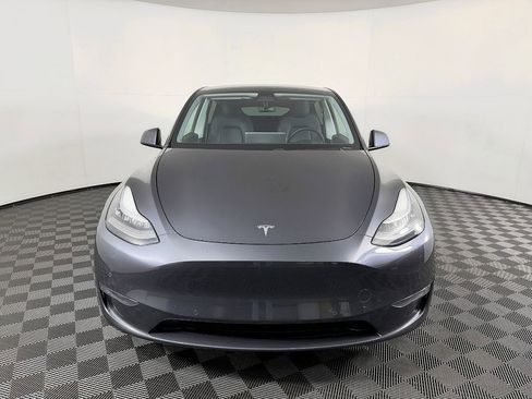 Used 2020 Tesla Model Y Long Range image 4