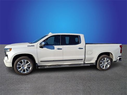 Used 2024 Chevrolet Silverado 1500 High Country w/ High Country Premium Package image 7