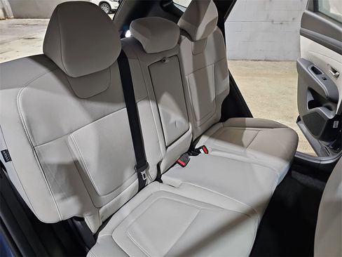 New 2026 Hyundai Tucson SE image 12