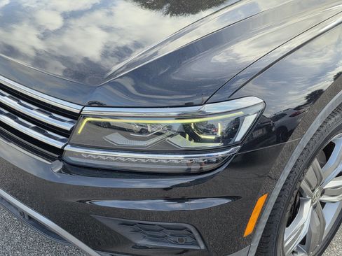 Used 2018 Volkswagen Tiguan SEL Premium image 6