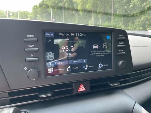 New 2025 Hyundai Elantra Sport image 24