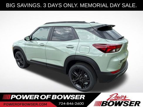 New 2026 Chevrolet TrailBlazer LT w/ Midnight Edition AWD/4WD image 3