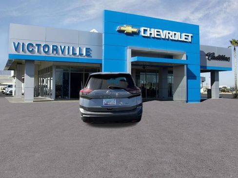 Used 2024 Nissan Rogue SV FWD image 6