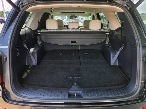 Used 2022 Hyundai Palisade SEL w/ 8P Bench Seat Package image 13
