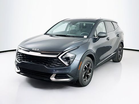 Used 2025 Kia Sportage LX FWD image 3