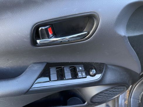 Used 2022 Toyota Prius Prime XLE FWD image 14