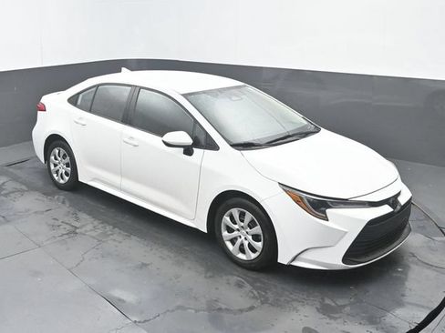 Used 2024 Toyota Corolla LE FWD image 26