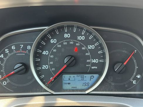 Used 2015 Toyota RAV4 XLE FWD image 2
