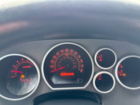 Used 2013 Toyota Tundra 4x4 CrewMax image 13