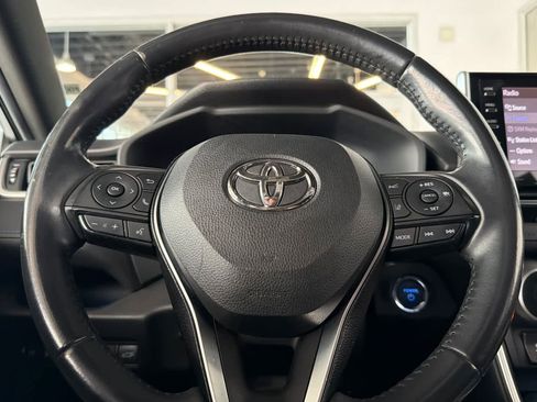 Used 2019 Toyota RAV4 XSE w/ Carpet Mat Package image 26