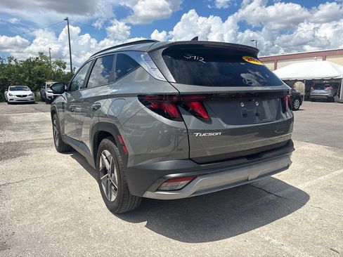 Used 2025 Hyundai Tucson SEL FWD image 5