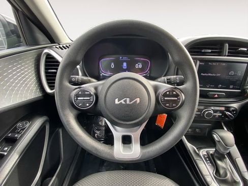 Used 2024 Kia Soul LX w/ Option Group 015 image 12