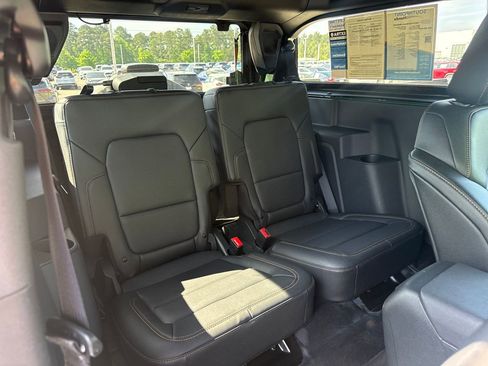 Used 2023 Ford Bronco Badlands w/ Sasquatch Package image 35