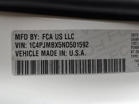 Used 2022 Jeep Cherokee Trailhawk w/ Trailer Tow Group AWD/4WD image 33