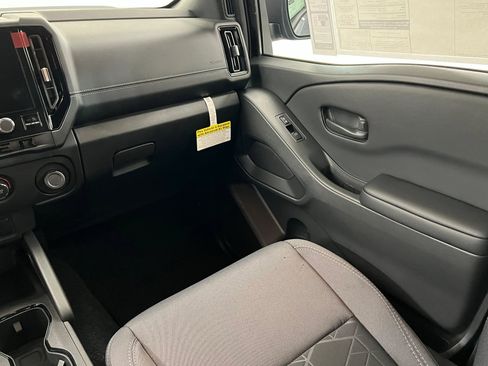 New 2026 Nissan Frontier SV w/ Tow Package image 10