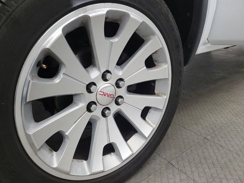 Used 2017 GMC Sierra 1500 SLE w/ SLE Value Package image 31