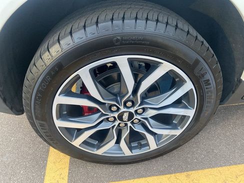 Used 2024 Cadillac XT5 Sportv w/ Technology Package image 4