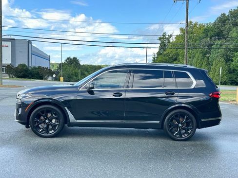 Used 2023 BMW X7 xDrive40i w/ Premium Package AWD/4WD image 2