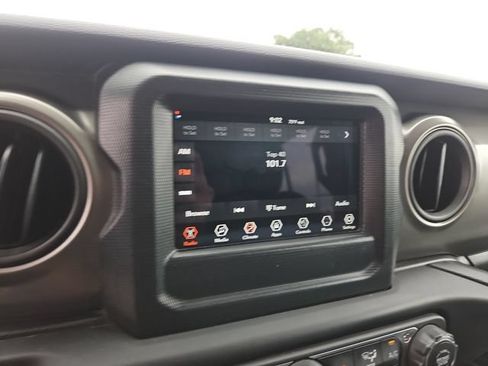 Used 2023 Jeep Wrangler Unlimited Sport AWD/4WD image 13