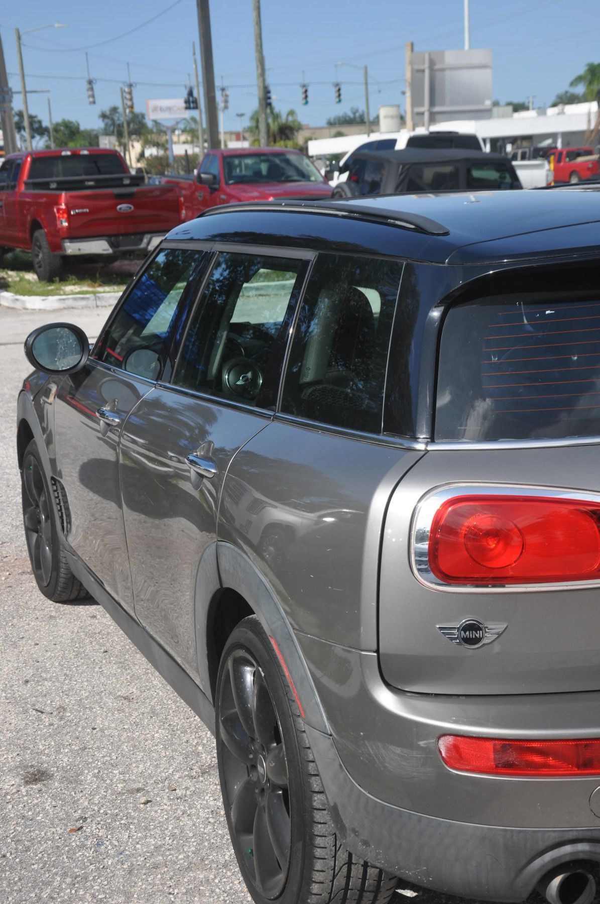 Used 2016 MINI Cooper Clubman FWD image 9