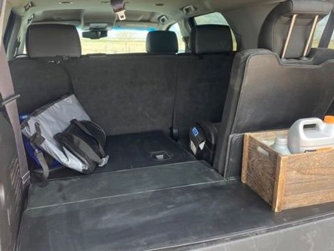 Used 2015 Chevrolet Tahoe LT AWD/4WD image 3