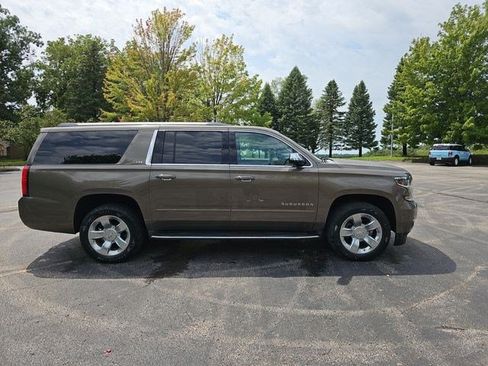 Used 2015 Chevrolet Suburban LTZ AWD/4WD image 6