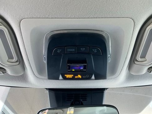 Used 2025 Toyota Corolla LE image 16